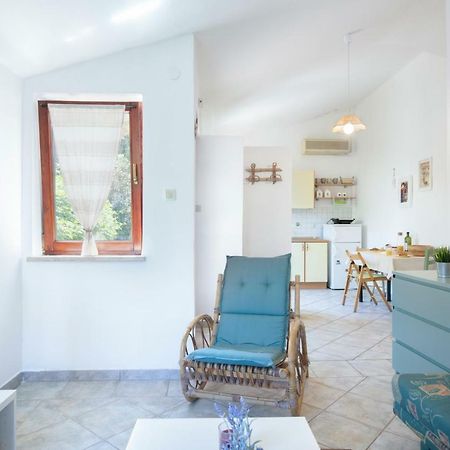 Luca'S Apartment พูลา ภายนอก รูปภาพ