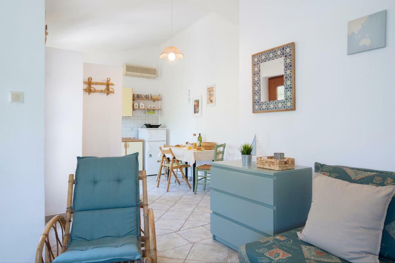 Luca'S Apartment พูลา ภายนอก รูปภาพ