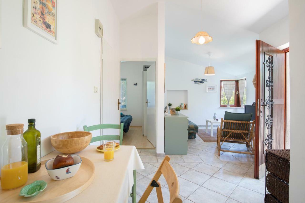 Luca'S Apartment พูลา ภายนอก รูปภาพ