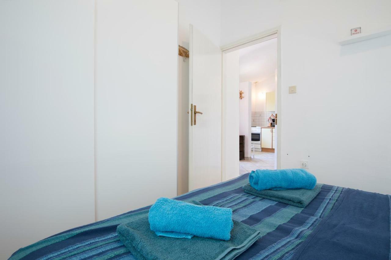 Luca'S Apartment พูลา ภายนอก รูปภาพ